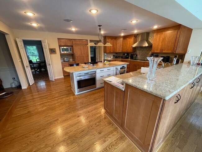 Building Photo - 13209 Lantern Hollow Dr
