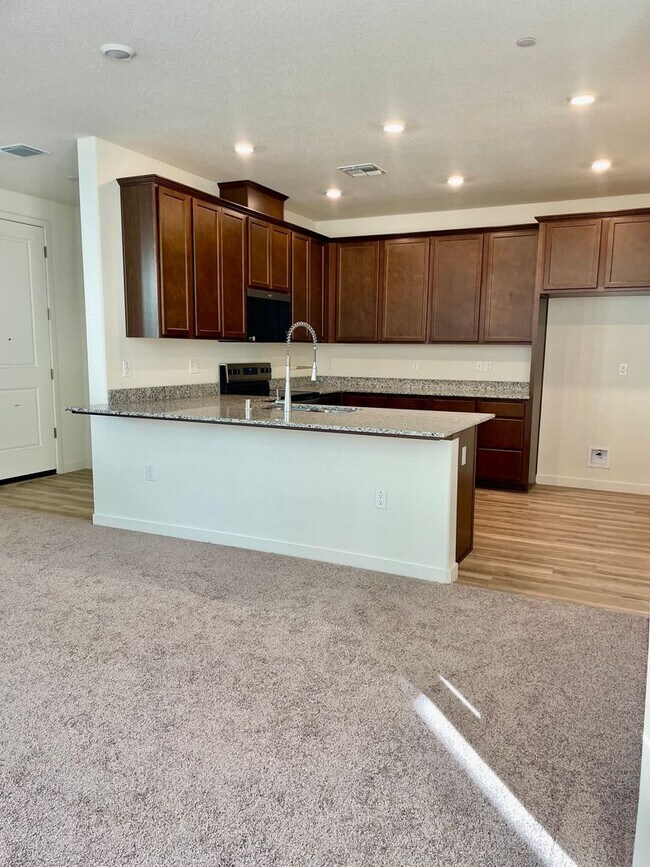 Building Photo - 2616 Celestial Ln