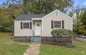 Building Photo - 1610 Parkway Dr