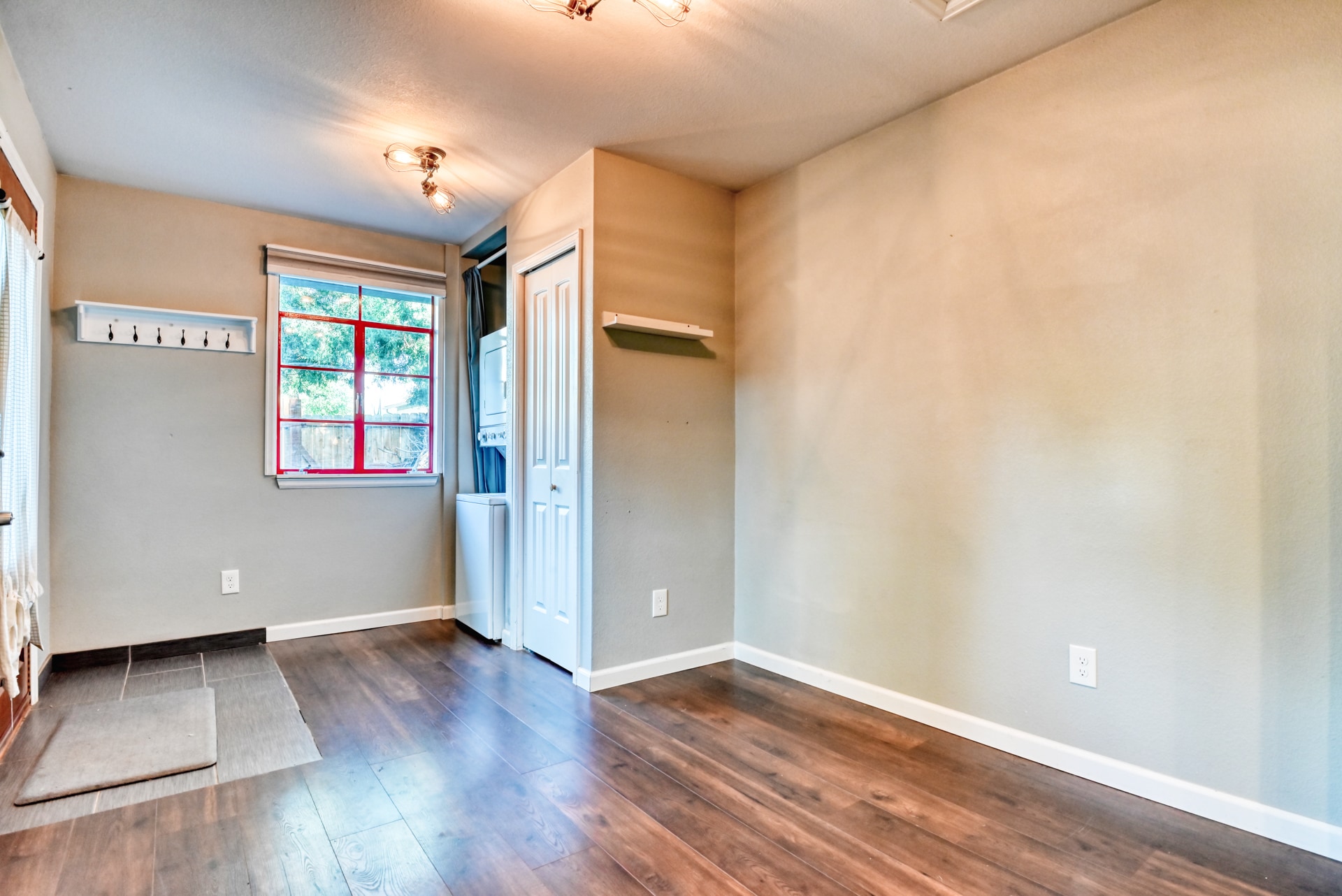 Building Photo - 431 N Franklin St