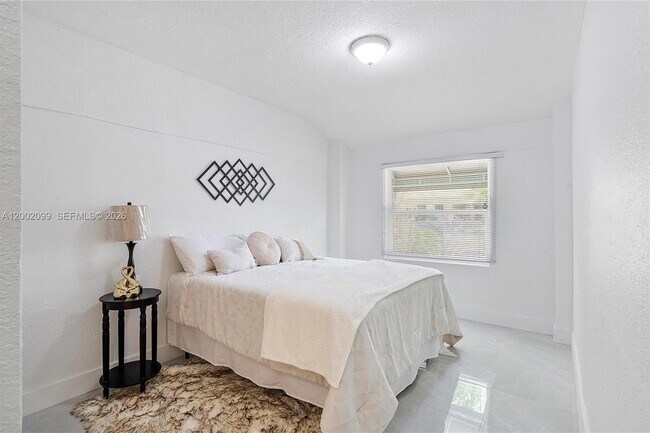 Building Photo - 1810 NW 47th St