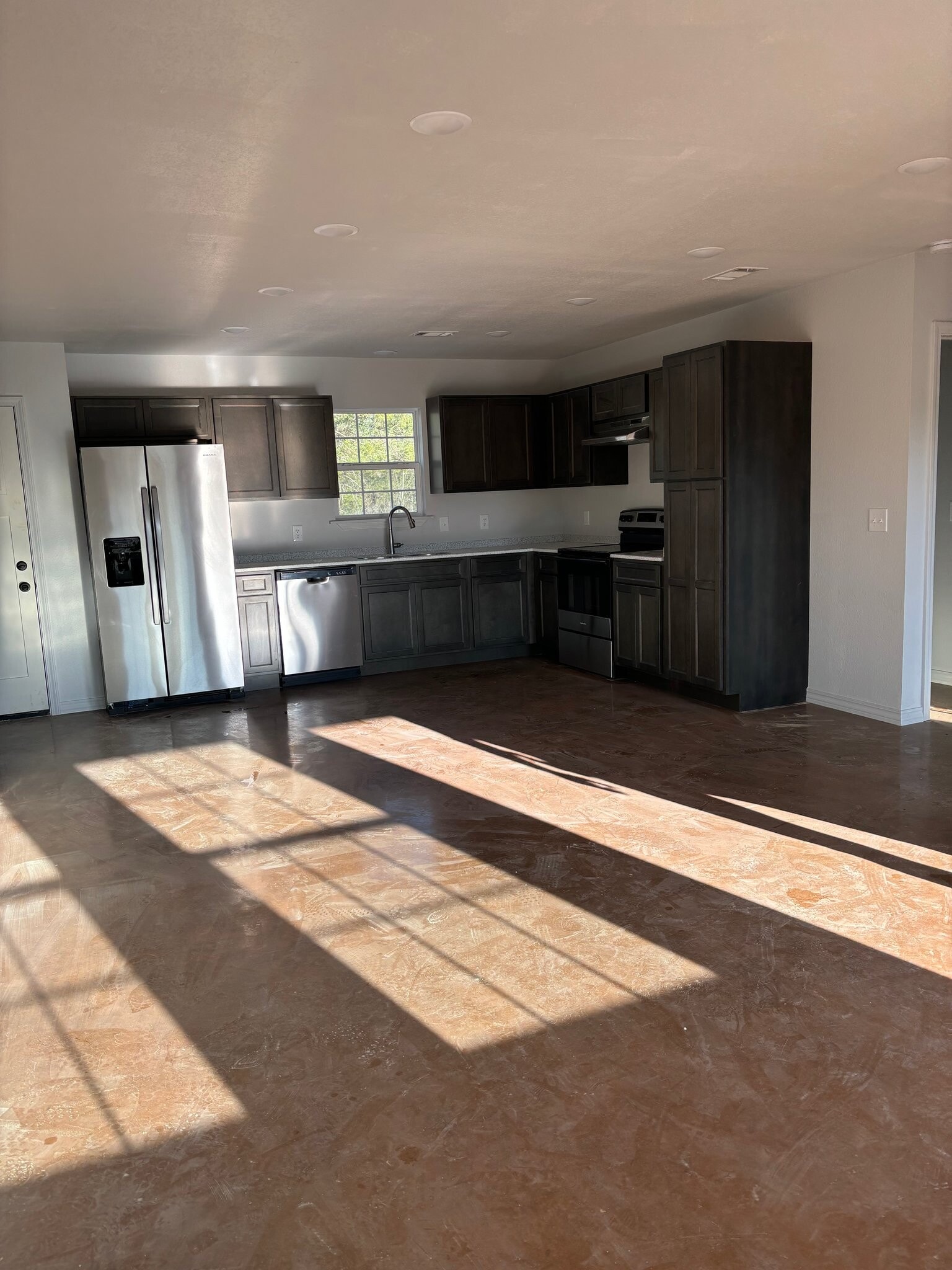 Building Photo - 88 Rustic Ln