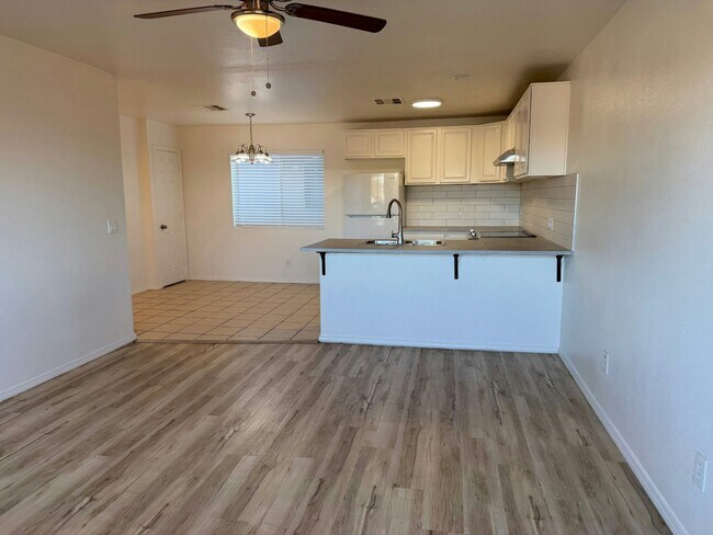 Building Photo - 1926 Haskell Rd