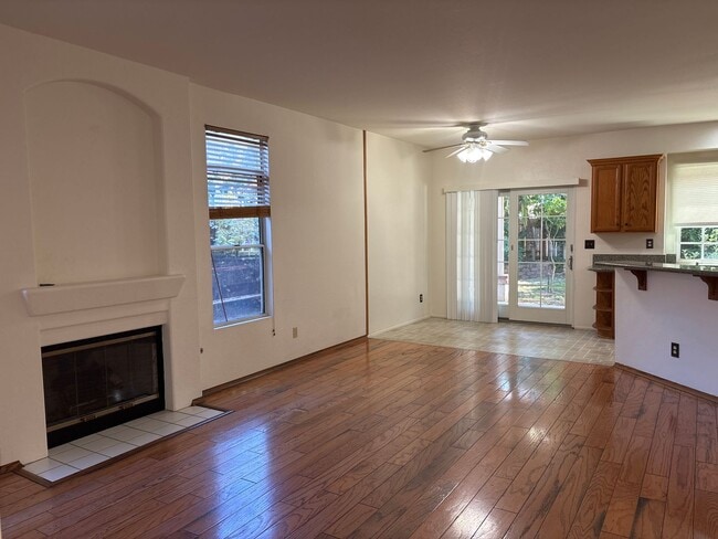 Building Photo - Four Bedroom Home in Sante Fe Hills, San M...