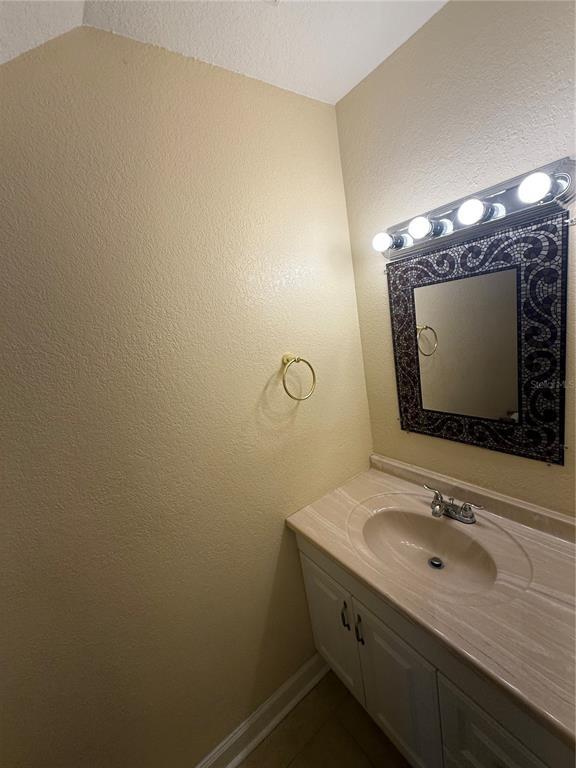 Building Photo - 7143 E Bank Dr