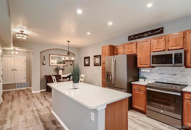 Building Photo - 9451 Ashbury Cir