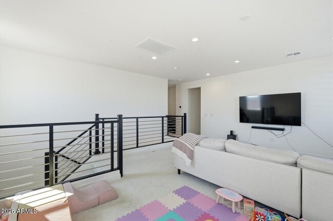 Building Photo - 6052 S Veneto