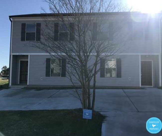 Building Photo - 1208 Haybrook Ln