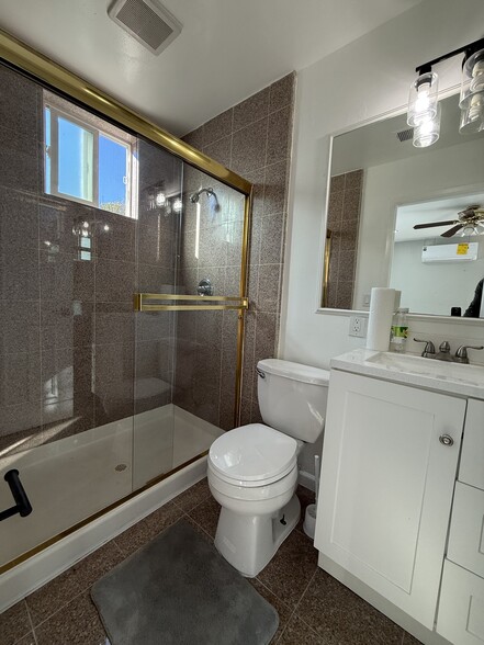 Primary Photo - 1189 Sunrise Way