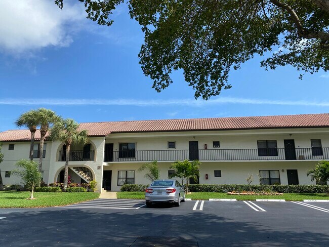 Building Photo - 2 Vía De Casas Sur