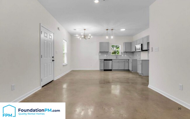 Building Photo - 1374 Dow Pl