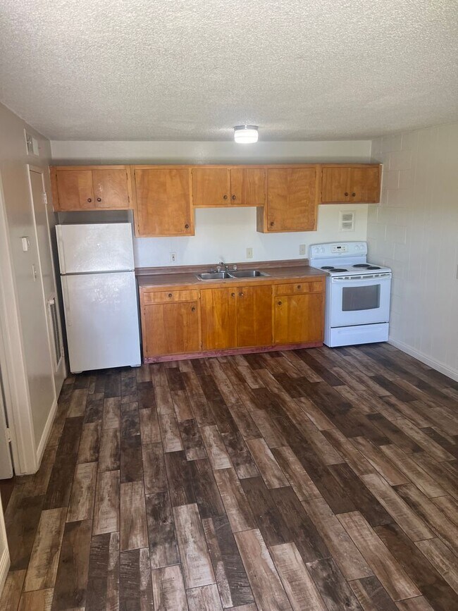 Building Photo - Affordable 1 Bedroom Condo In Central Las...