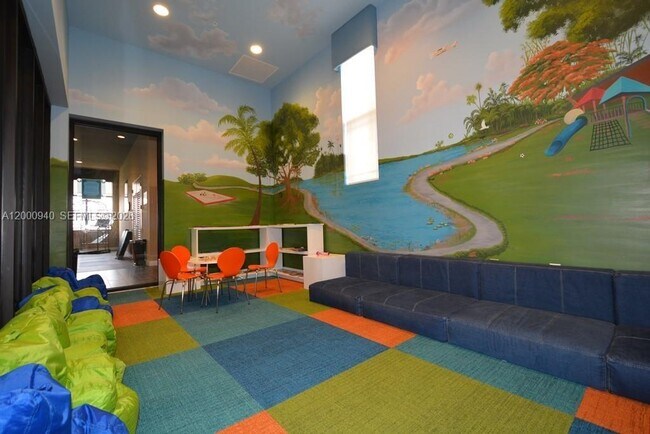 Building Photo - 8630 Lakeside Bnd