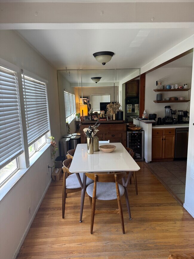 Dining Area - 1860 Deloz Ave