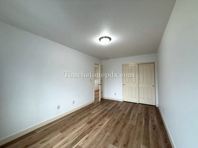 Building Photo - 16316 SE Scoria Ln