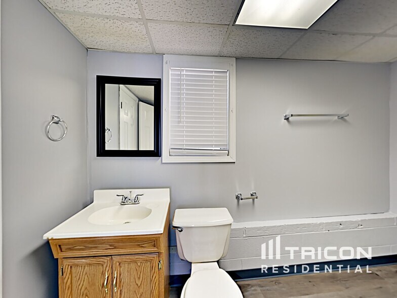 Building Photo - 4921 Baker Plantation Way