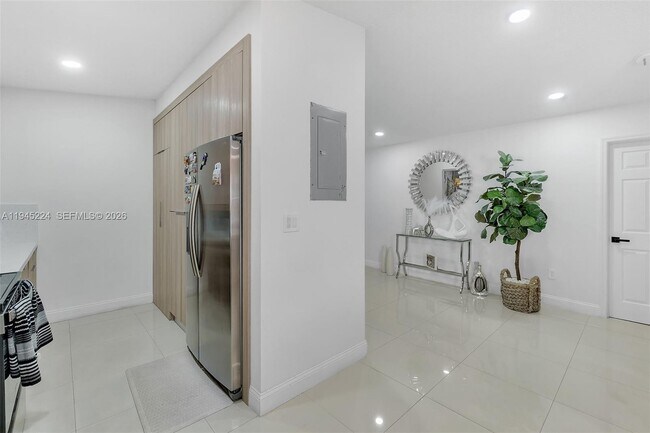 Building Photo - 3172 W 79th Pl