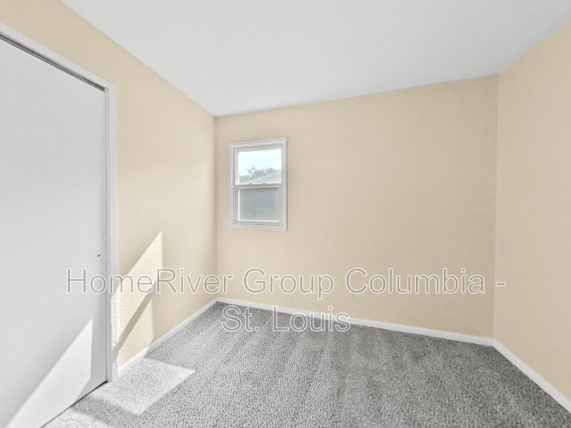 Building Photo - 3 W Adams Dr