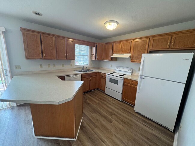 Building Photo - 1058 Oriole Ln