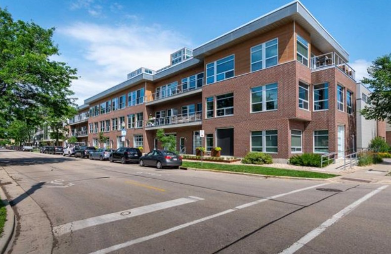 Building Photo - 803 E Mifflin St