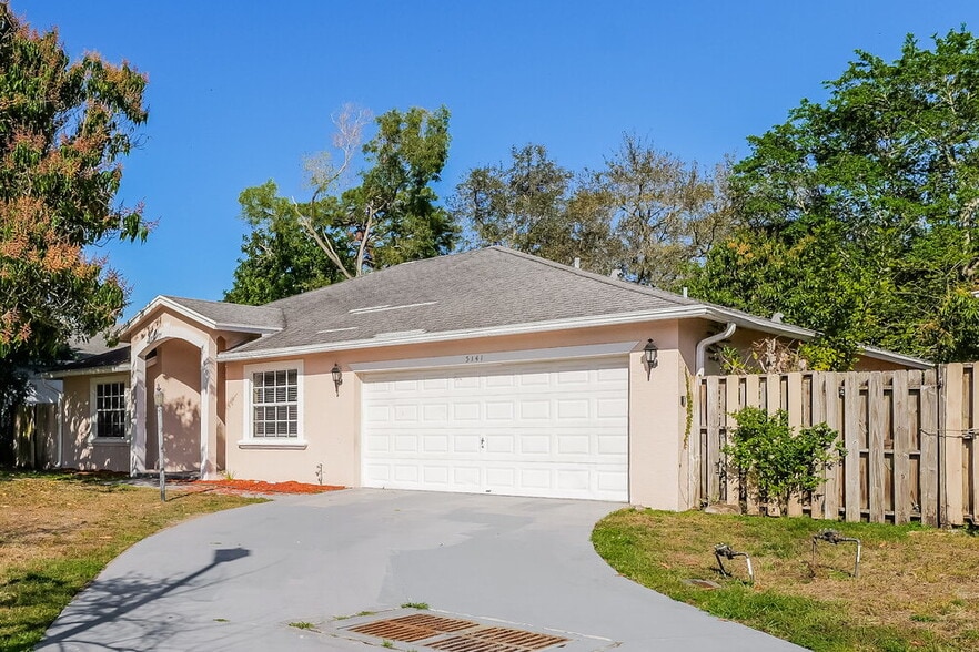 Building Photo - 5141 Willow Pond Rd W