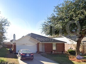 Building Photo - 4909 Parkview Hills Ln