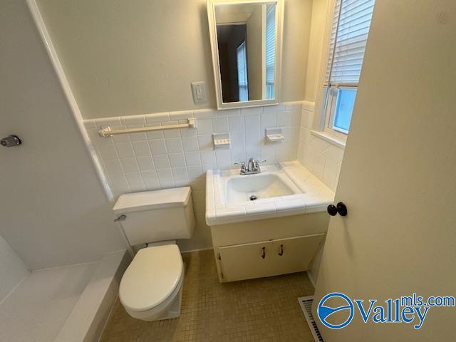 Building Photo - 808 Muriel Dr SE