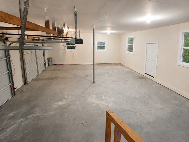 Building Photo - 3200 Berkley St SW