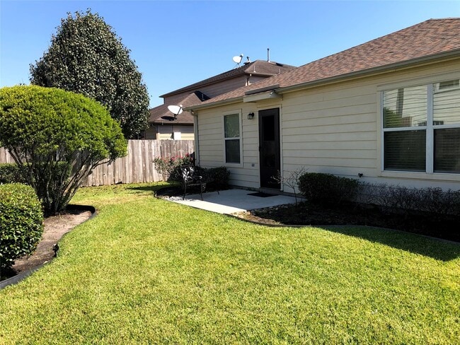 Building Photo - 4611 Pin Oak Creek Ln