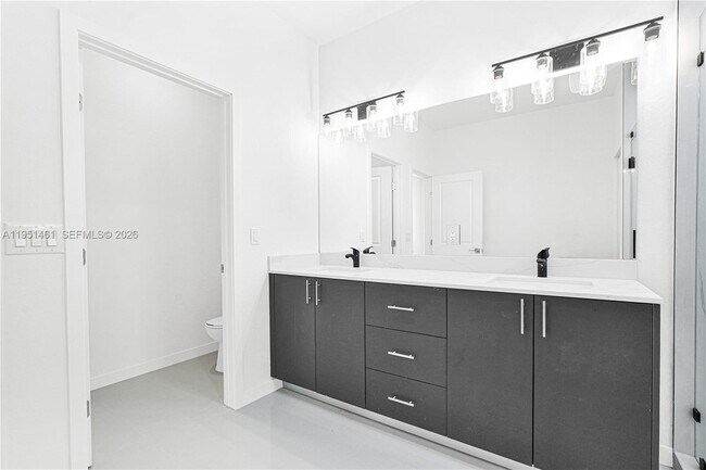 Building Photo - 22431 SW 125th Ave