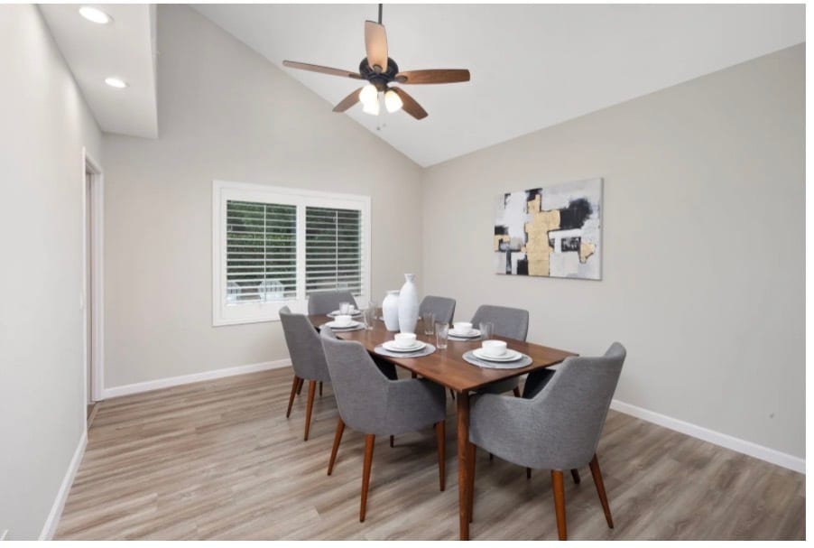 Building Photo - 24641 Ashland Dr