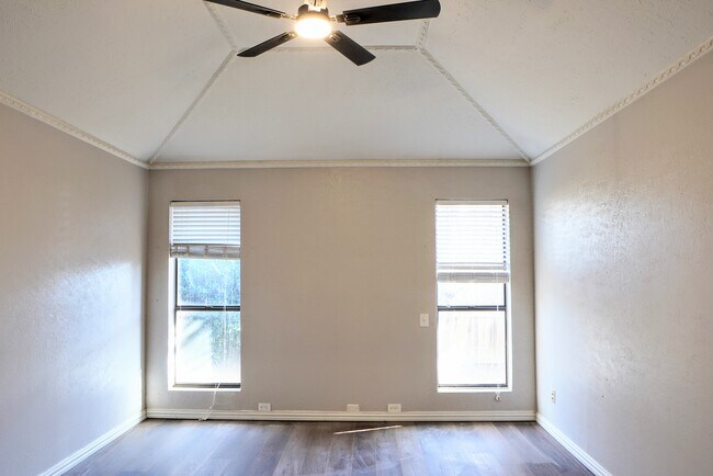 Building Photo - 3813 Arizona Pl