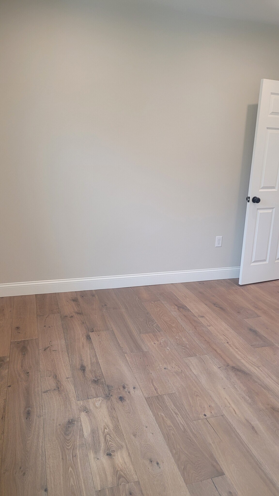 Beautiful flooring - 29 Amaranth Ave