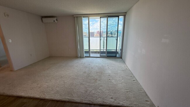 Building Photo - 801 South St