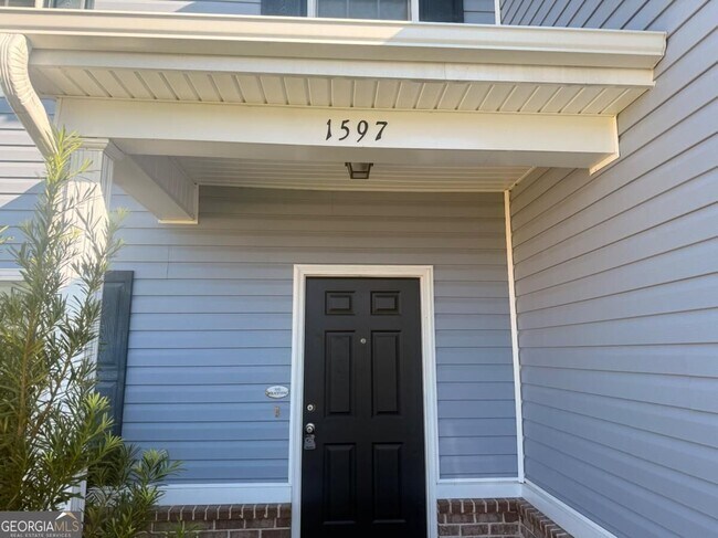 Building Photo - 1597 Longleaf Ct