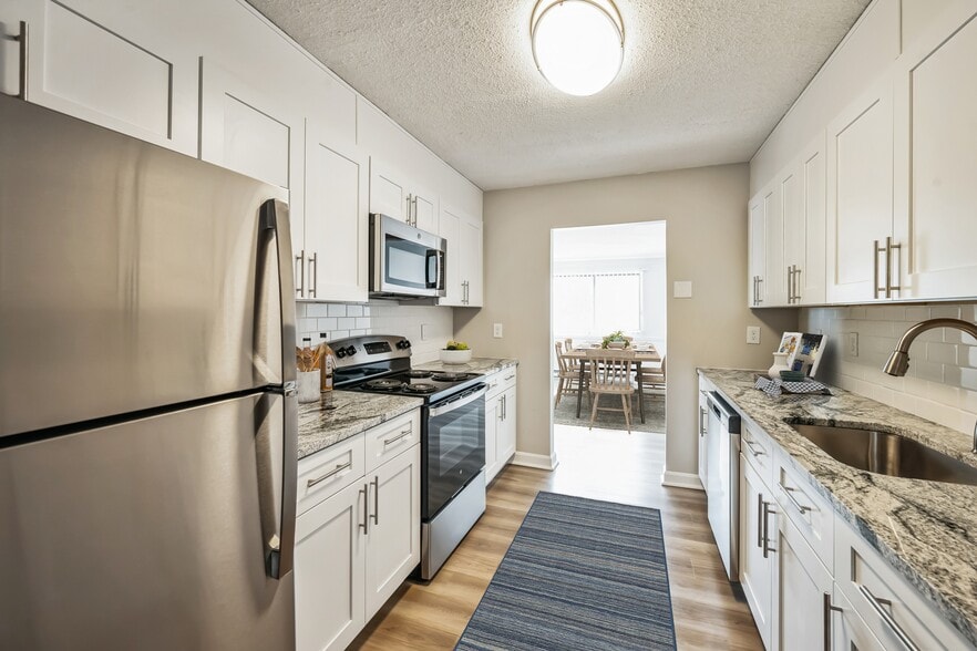Primary Photo - Eagle Rock Apartments at MetroWest