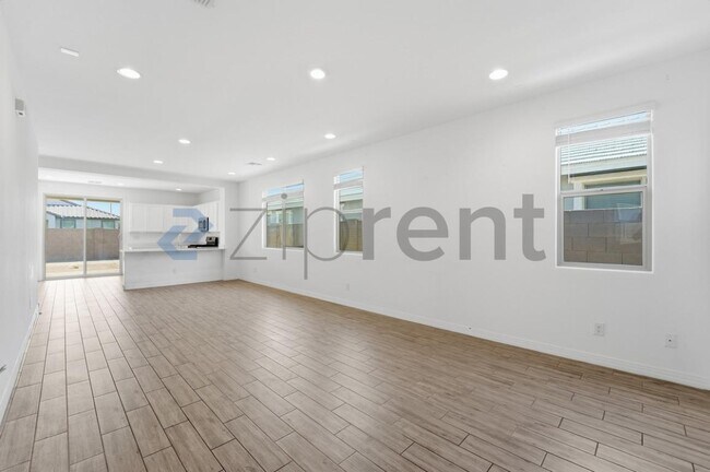 Building Photo - 9219 W Sells Dr