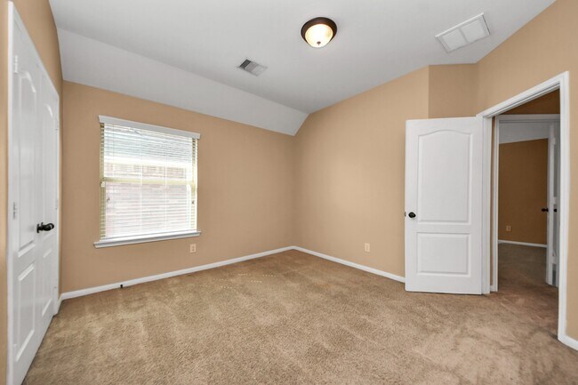 Building Photo - 9427 Sapphire Bay Ln