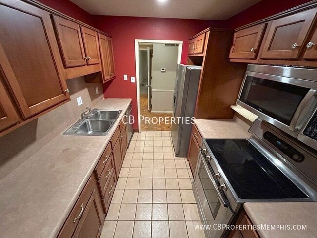 Building Photo - 5735 Barfield Cir