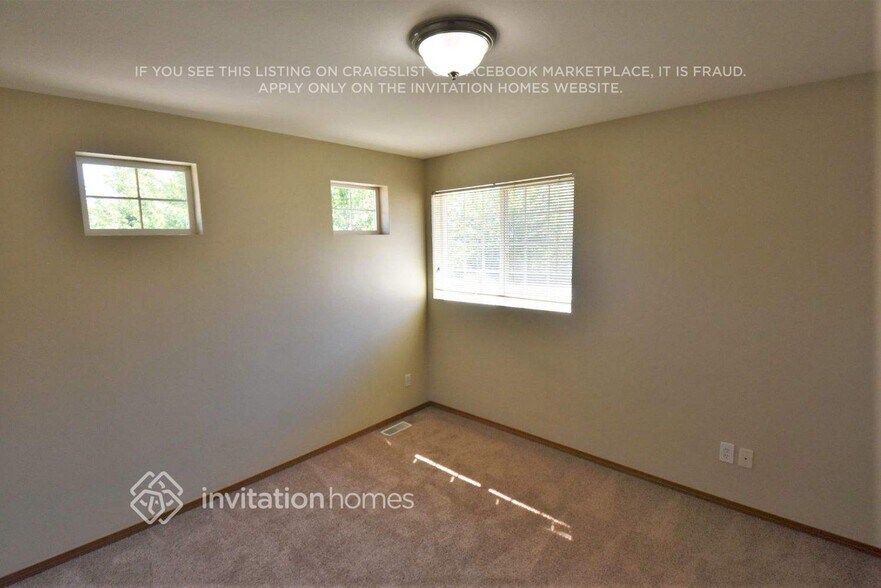 Building Photo - 12416 SE 259th St