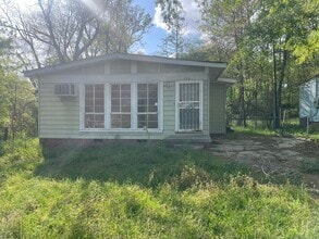 Building Photo - 723 Glenmont Dr