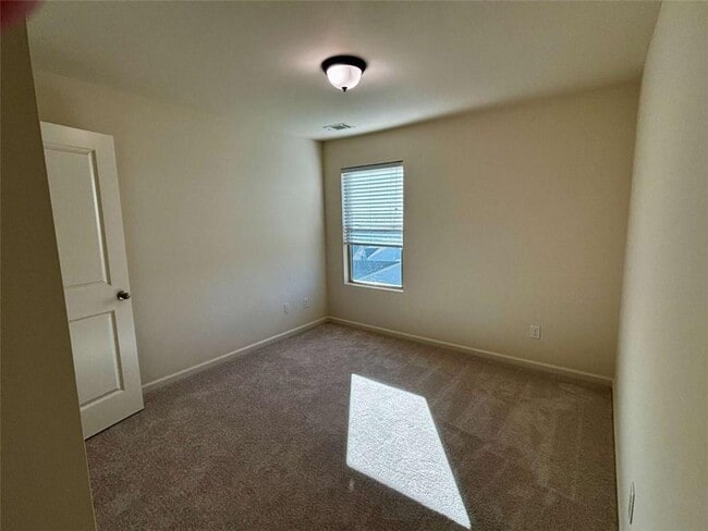 Building Photo - 343 Merigold Way