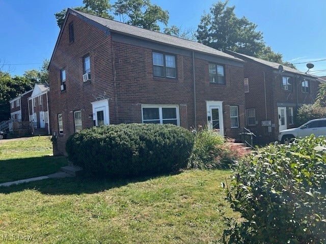 Primary Photo - 1736 Spring Ave NE