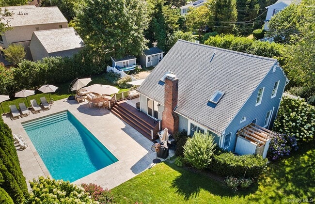 Building Photo - 28 Windermere Dr
