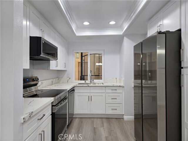 Building Photo - 13504 La Jolla Cir