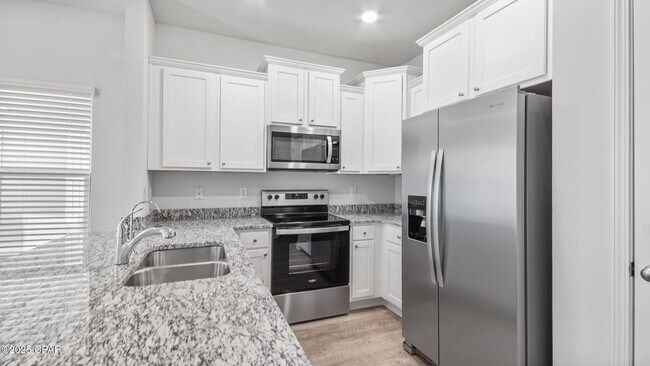 Building Photo - 1672 Caleigh Ct