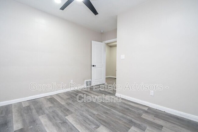 Building Photo - 2158 Murray Hill Rd