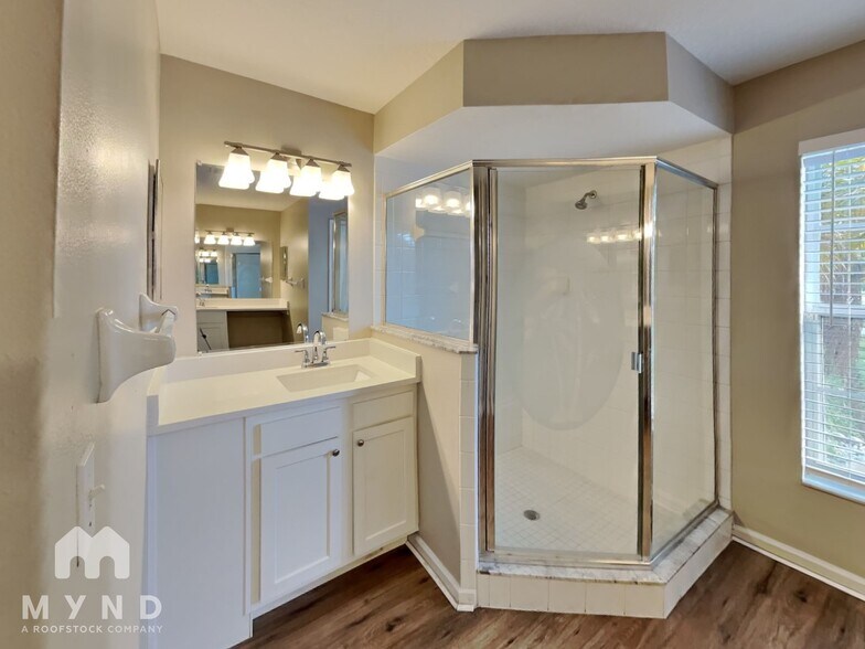 Building Photo - 108 Pine Bark Way