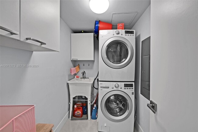 Building Photo - 3301 NE 183rd St