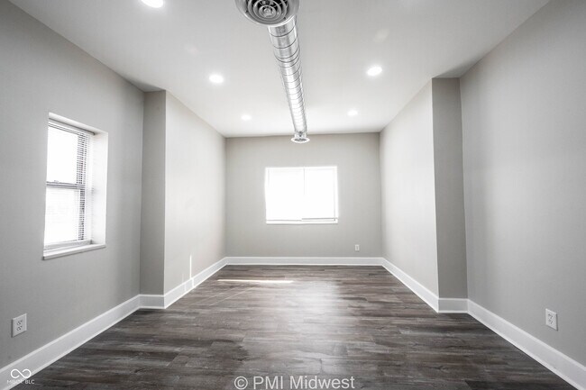 Building Photo - 2060 N Delaware St